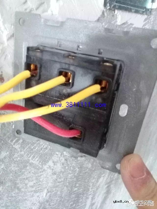 开关背面L、L1、L2各代表什么？火线，零线，地线怎样接 