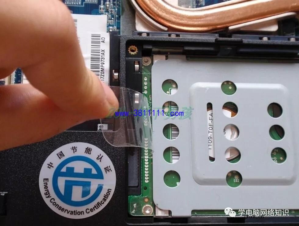 电脑硬件：机型V450联想笔记本拆机高清图解 