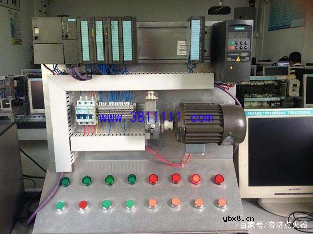 PLC和外围“沟通”靠什么，PLC是如何接上变频器并对它进行控制的 