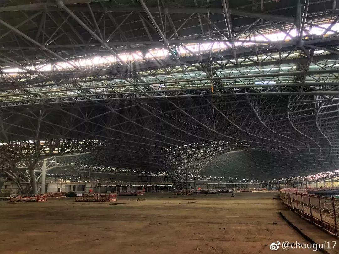 全球最大机场—北京新机场，科幻堪比外星人基地 