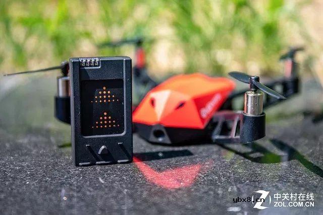 开眼了，竟然还能用意念操控无人机 