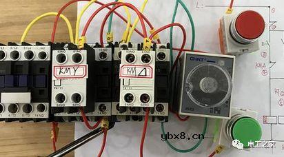 星三角降压启动控制线路的接线技巧常见故障排查和解决方案 