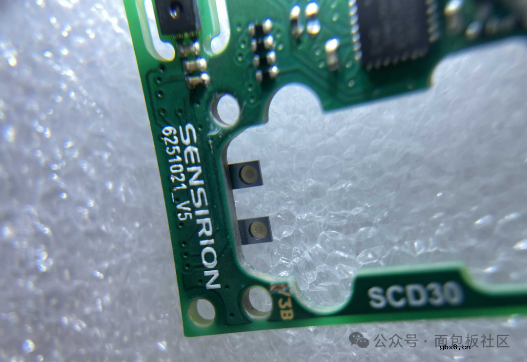 拆解二氧化碳传感器的内部构造及原理说明