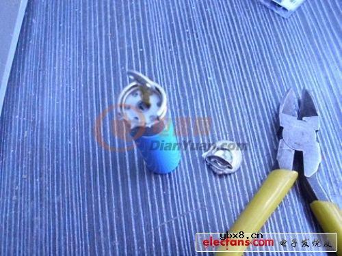 圆柱形锂离子电池拆解(多图) 圆柱形锂离子电池拆解(多图)