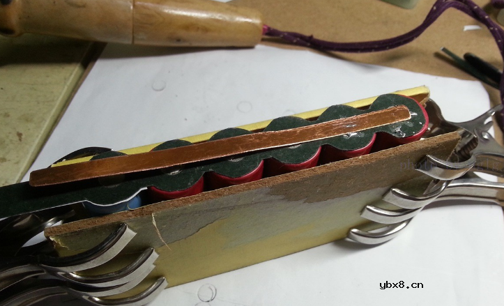 18650锂电池组装方法及过程 18650锂电池组装方法及过程