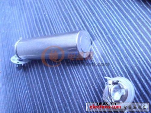 圆柱形锂离子电池拆解(多图) 圆柱形锂离子电池拆解(多图)