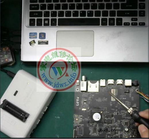 RT809H编程器教程：乐视X3-65(928方案)换主芯片后不开机的处理方法 ...